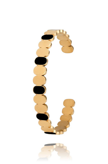 bijoux noirs et dorés 