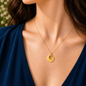 collier médaillon fleur de lys en acier inoxydable pour femme