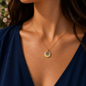 collier médaillon fleur de cerisier rose en acier inoxydable pour femme