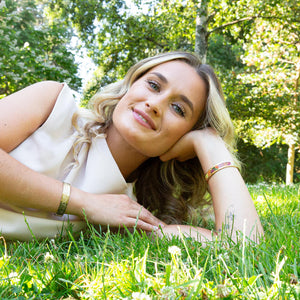 Jonc doré ajustable Marguerite en acier inoxydable pour femme